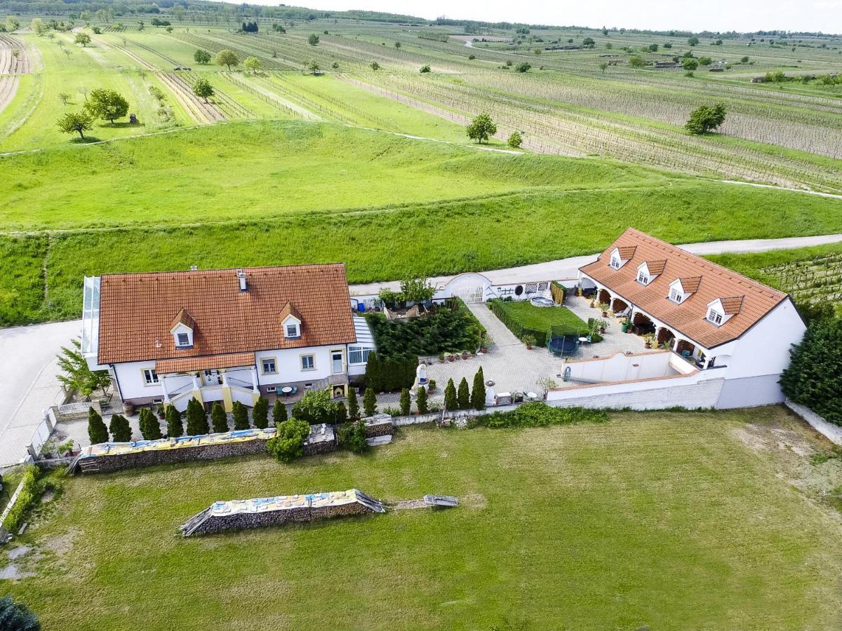 Appartementhaus Martina Mörbisch am See Esterno foto